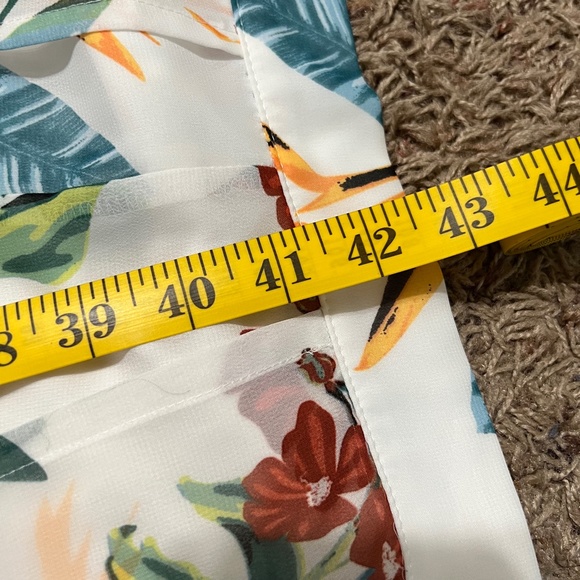 Guess Los Angeles Floral Short Overlay Sheer Skirt - Picture 3 of 7